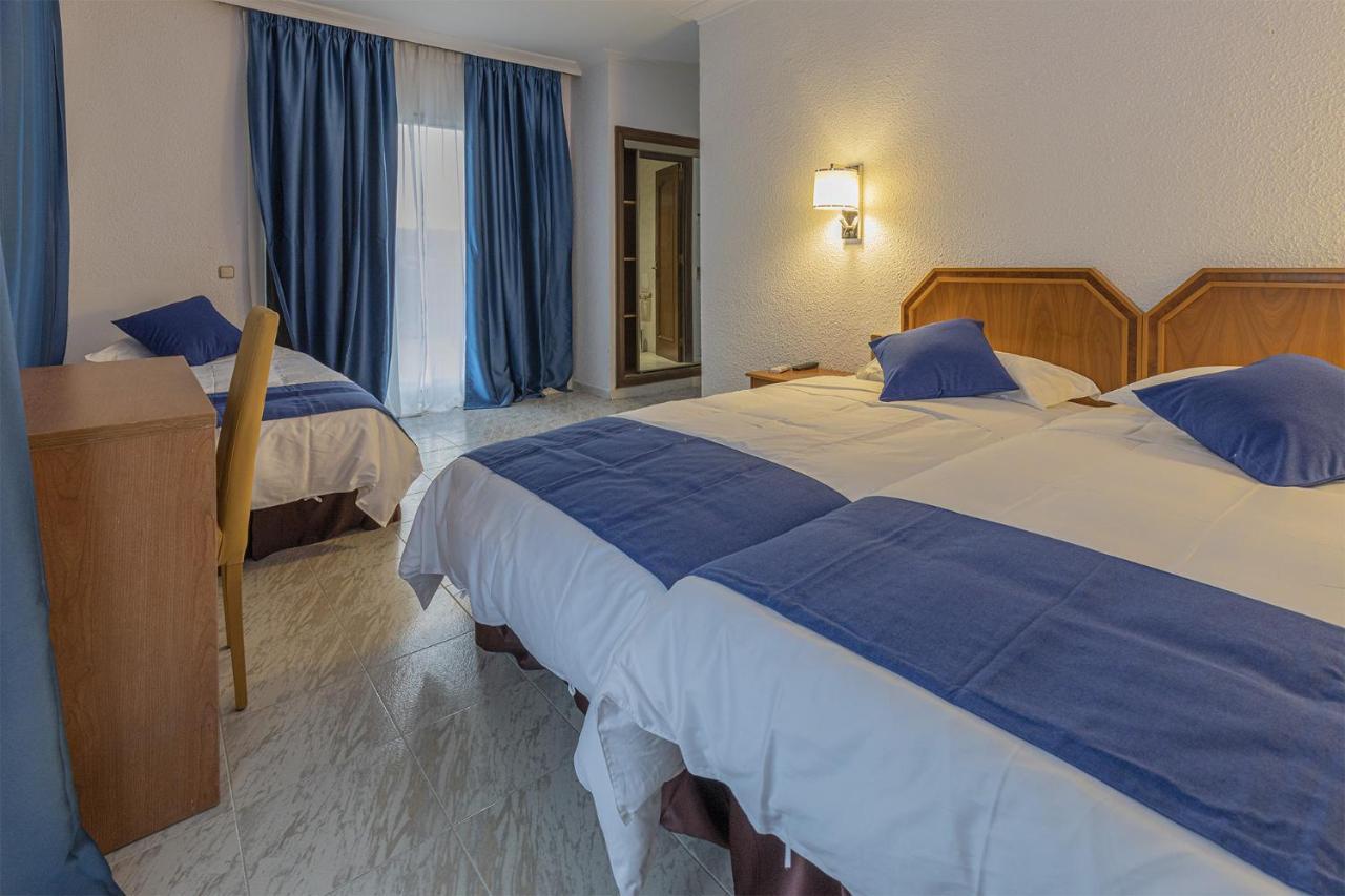Hotel Vila Calella Exterior photo