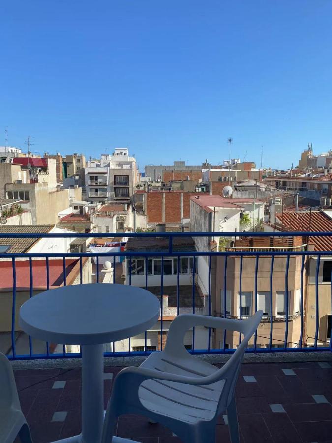 Hotel Vila Calella Exterior photo